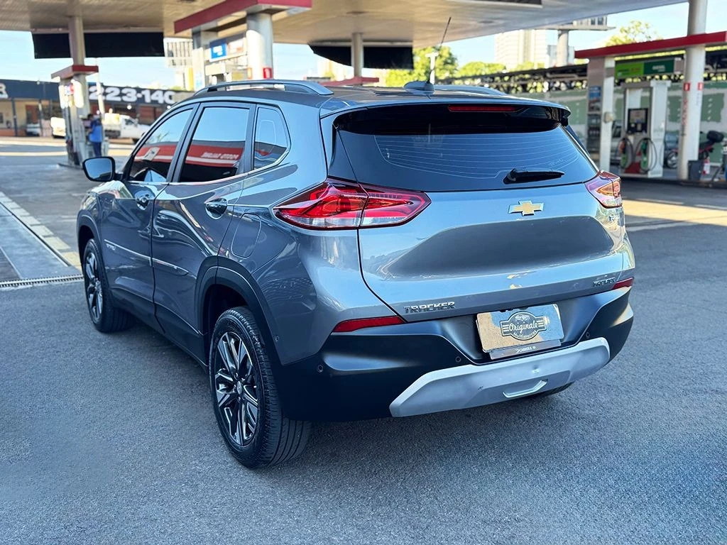 CHEVROLET TRACKER