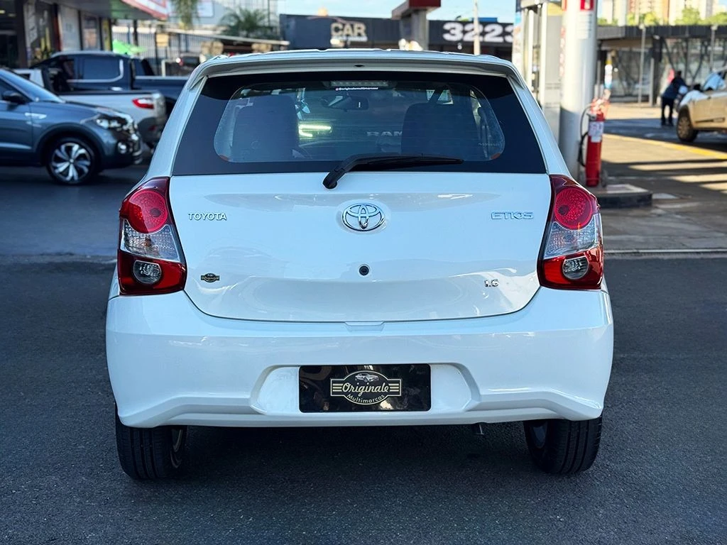 TOYOTA ETIOS