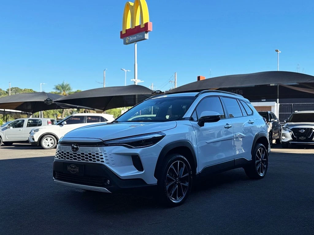 TOYOTA COROLLA CROSS