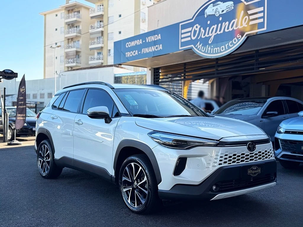 TOYOTA COROLLA CROSS