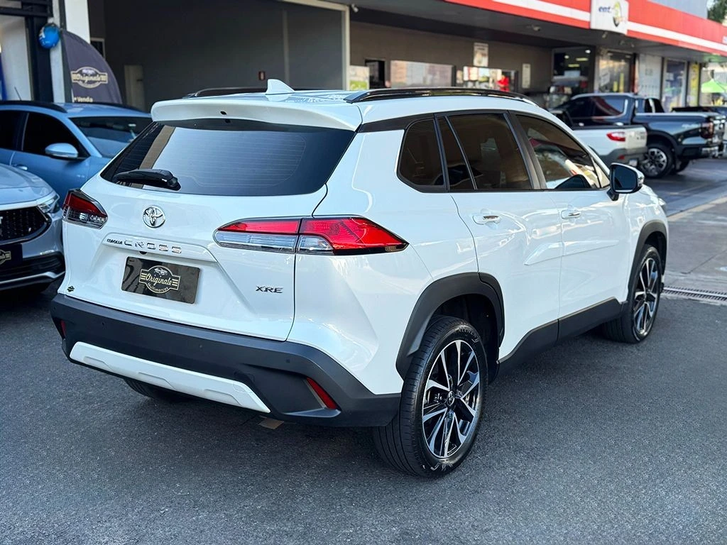 TOYOTA COROLLA CROSS