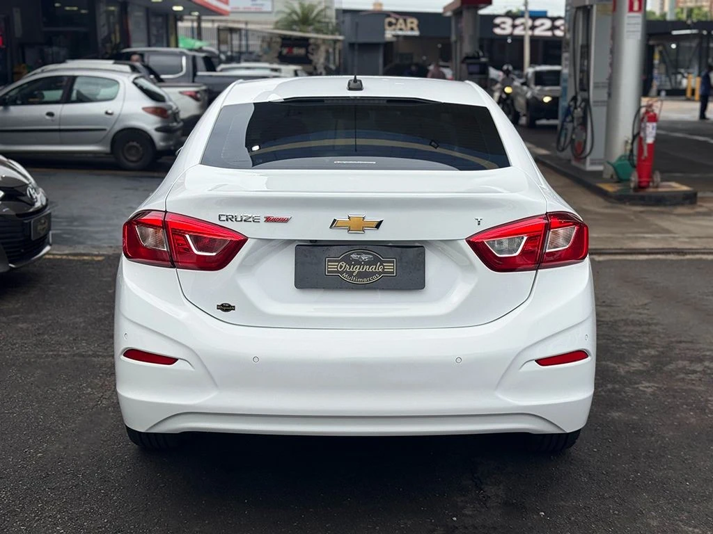 CHEVROLET CRUZE