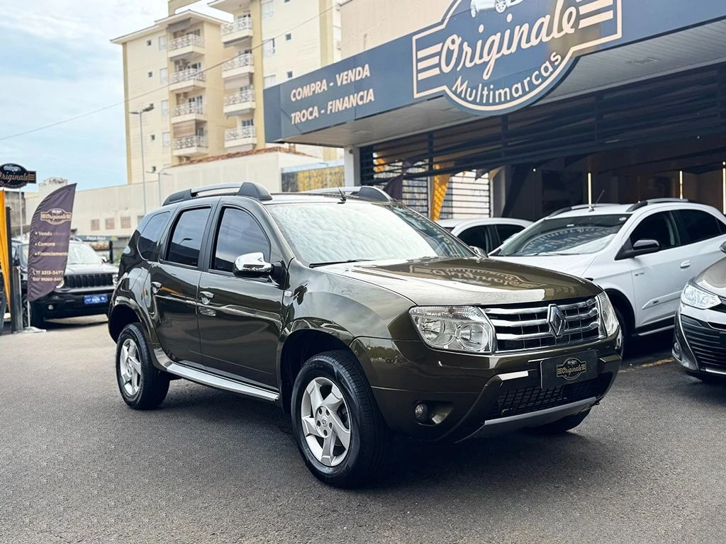 RENAULT DUSTER