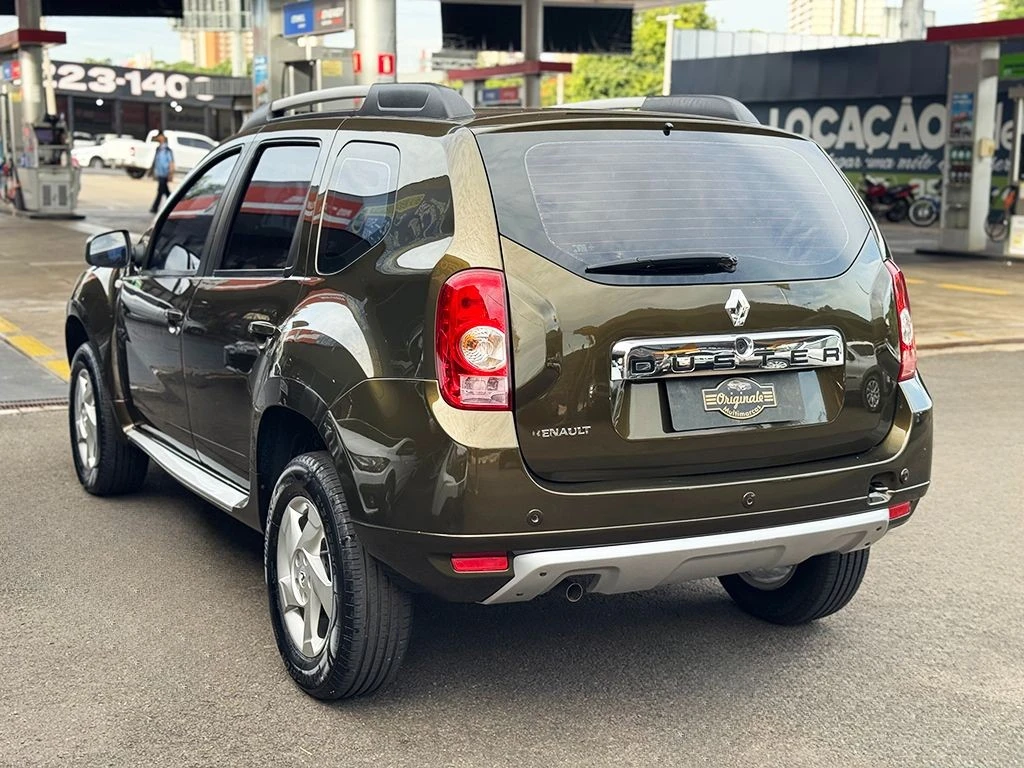 RENAULT DUSTER