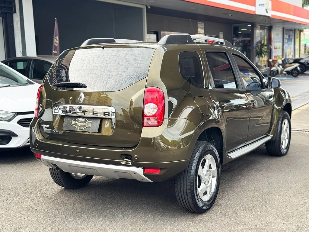 RENAULT DUSTER
