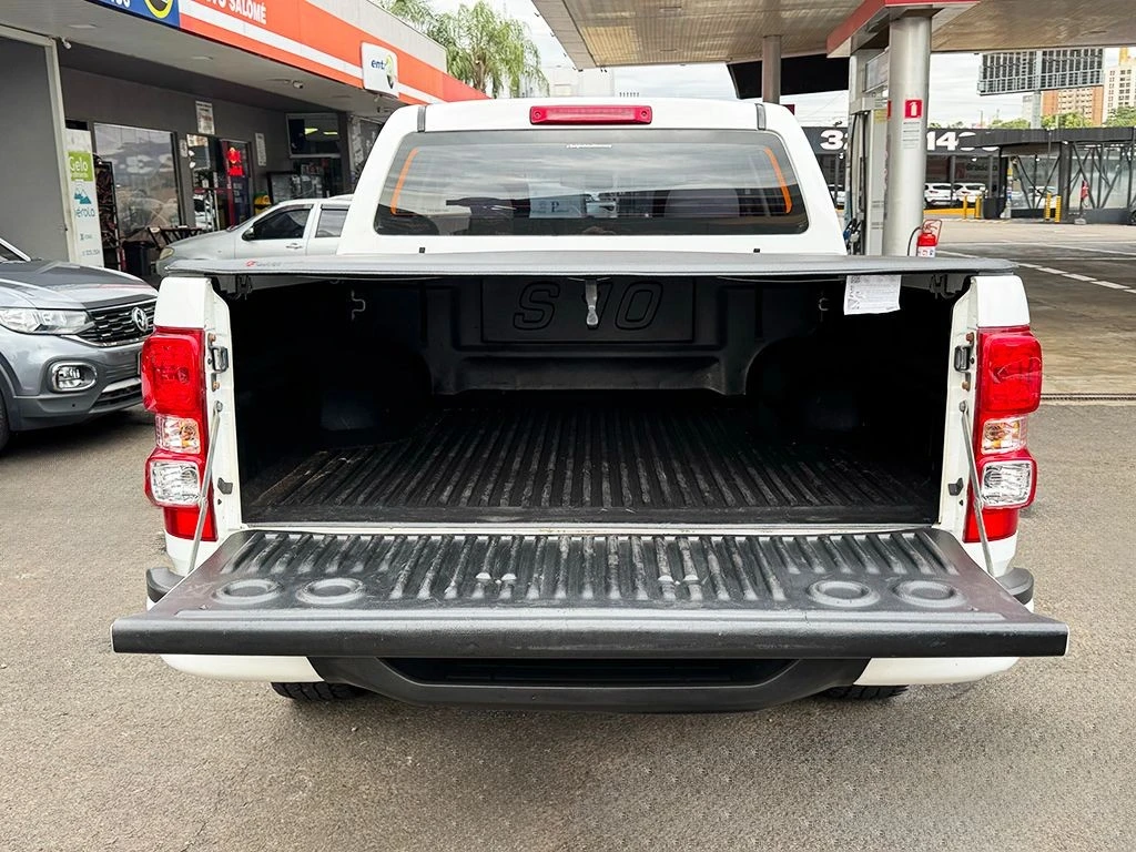 CHEVROLET S10