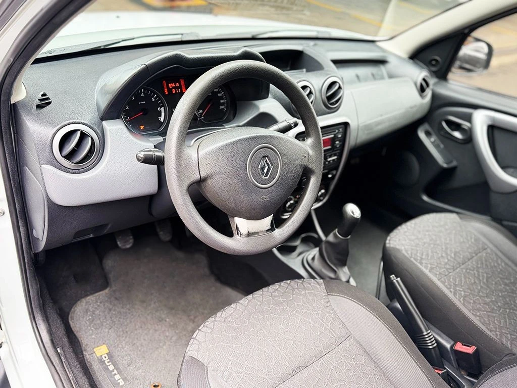 RENAULT DUSTER