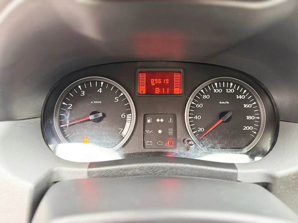 RENAULT DUSTER