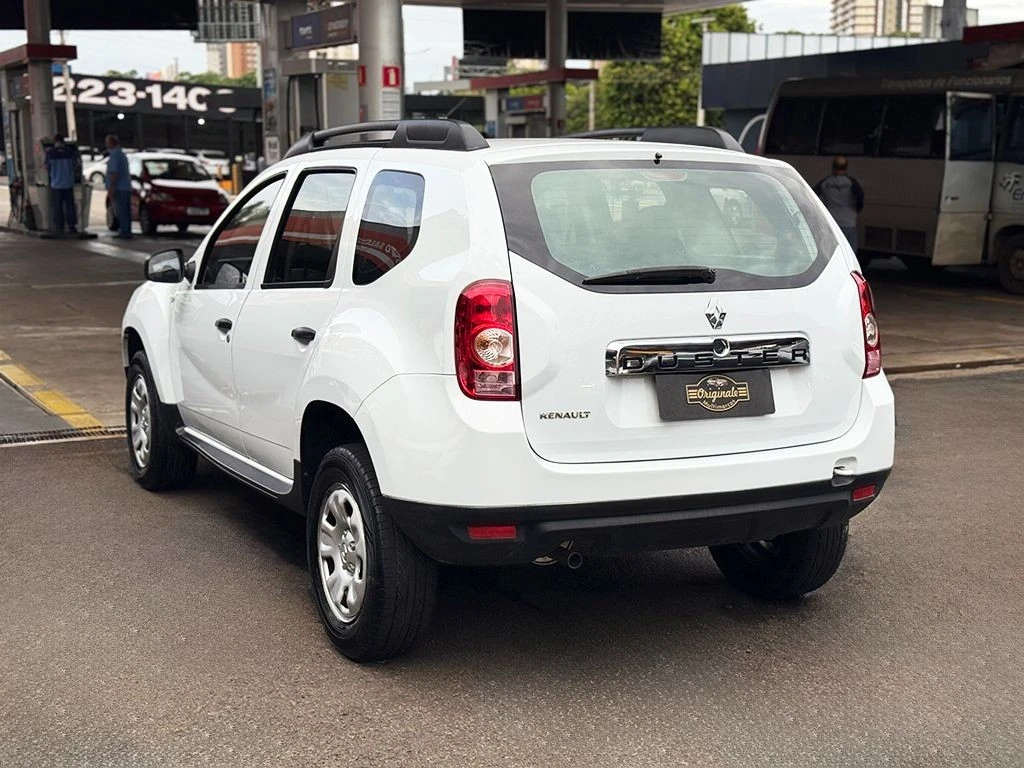 RENAULT DUSTER