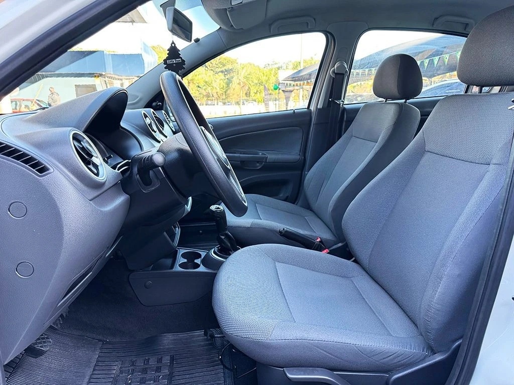 VOLKSWAGEN GOL