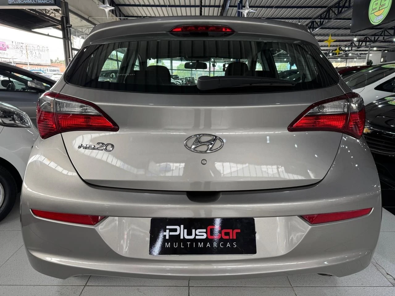 HYUNDAI HB20