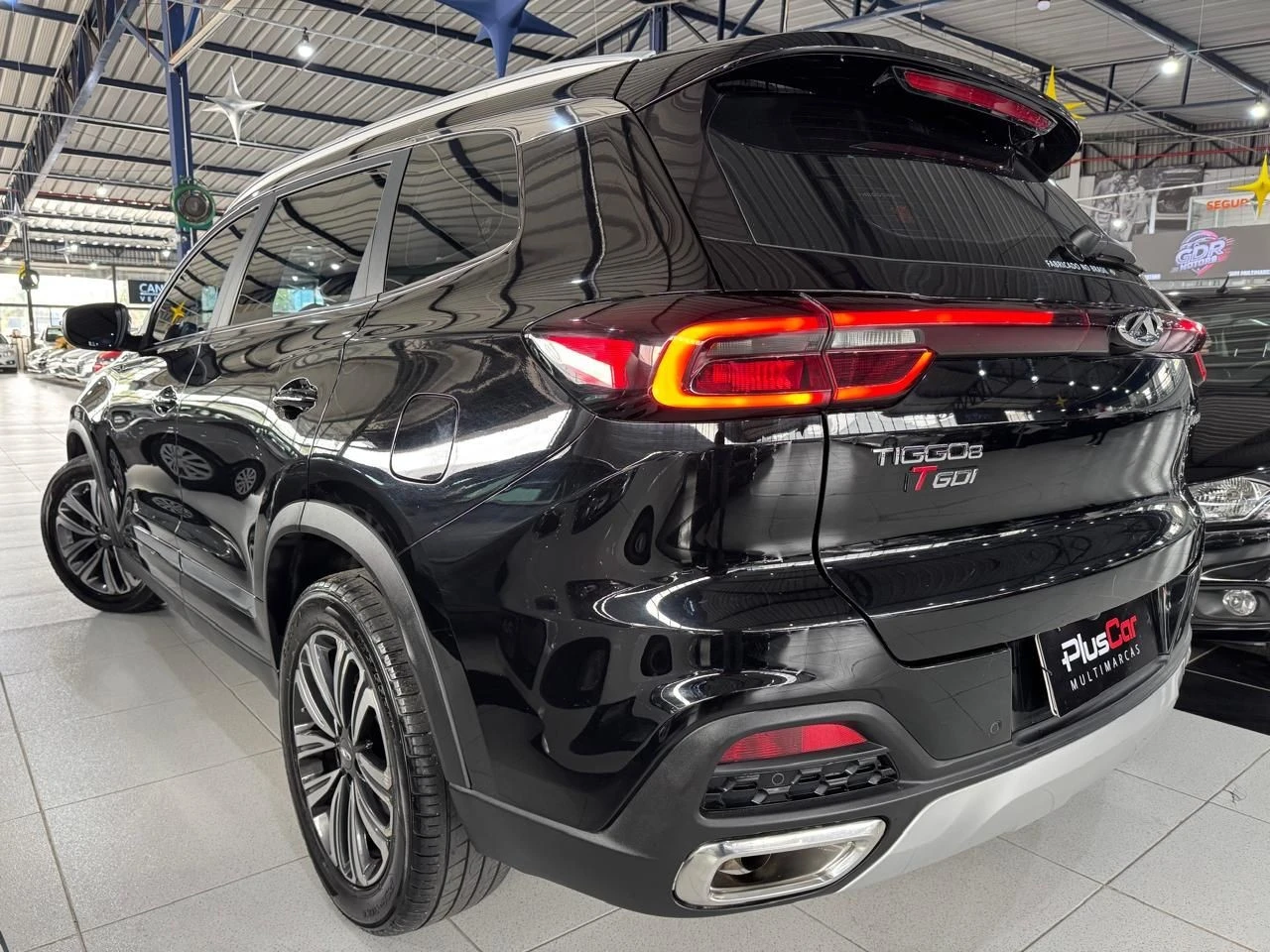 CHERY TIGGO 8