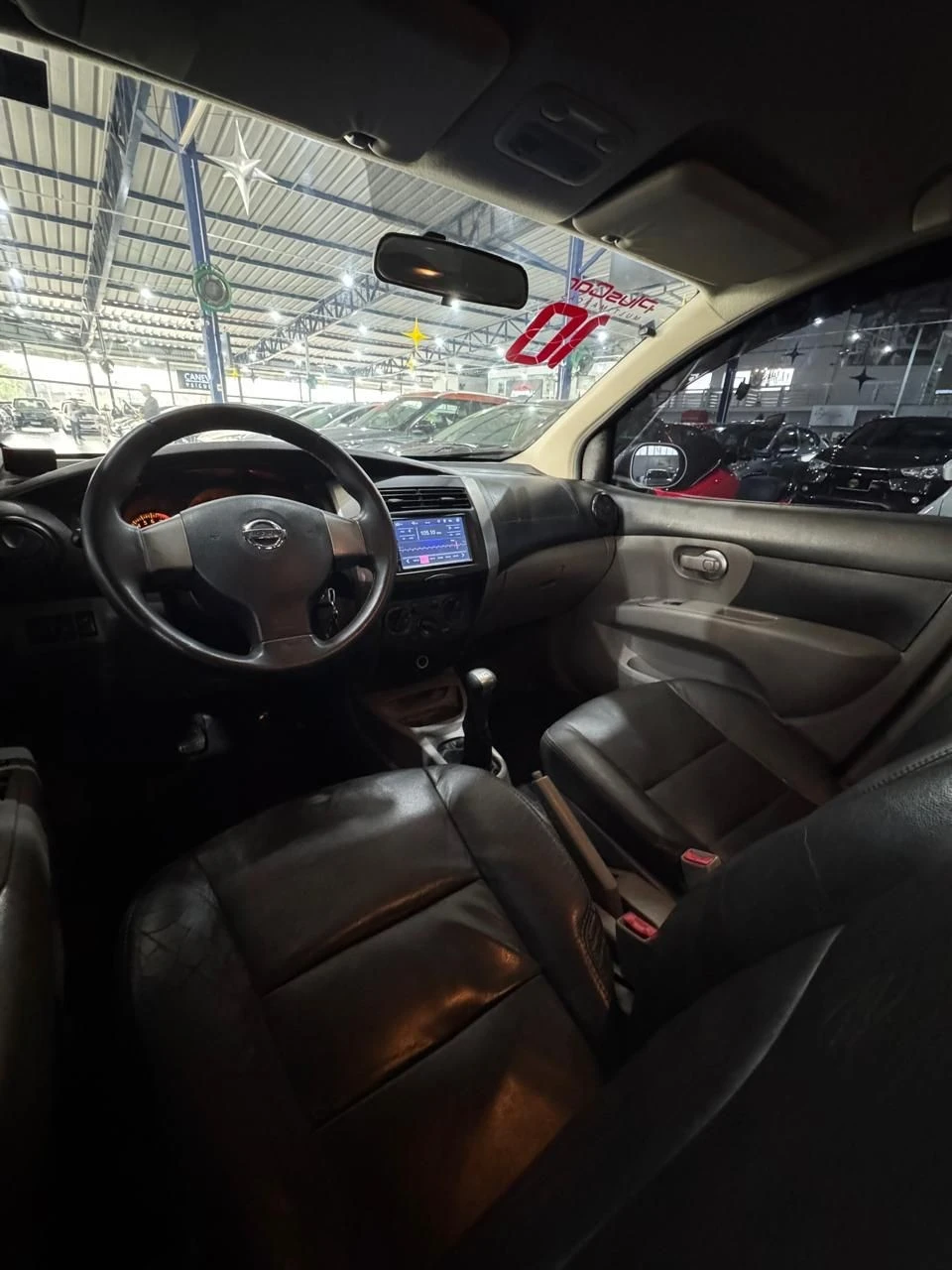 NISSAN LIVINA