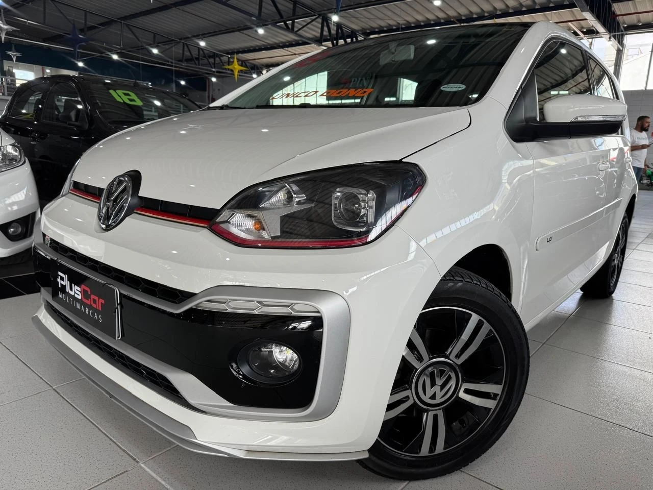 VOLKSWAGEN UP