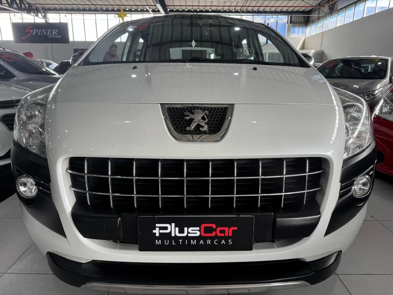 PEUGEOT 3008