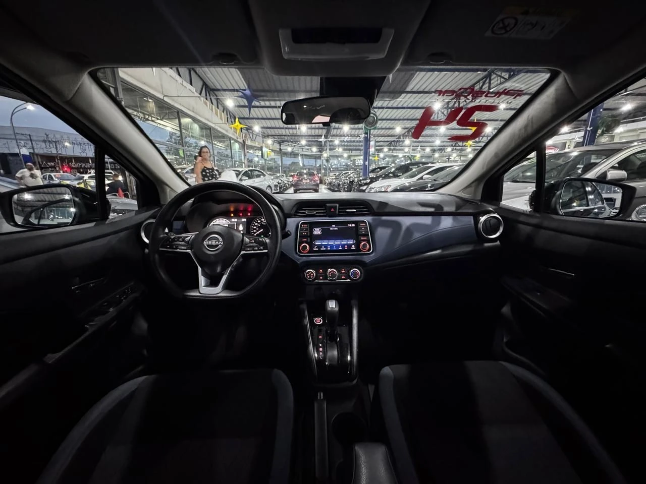 NISSAN VERSA