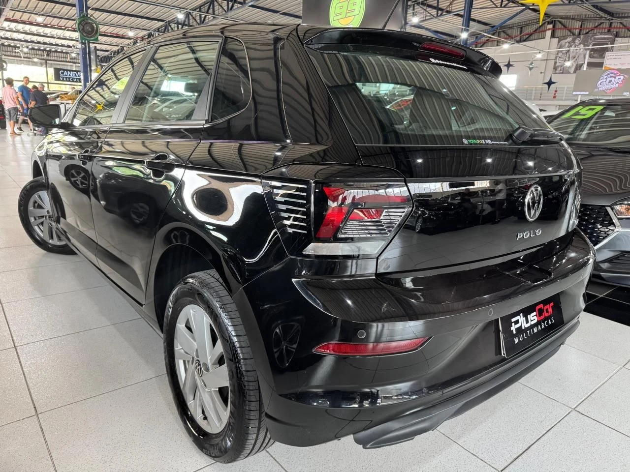 VOLKSWAGEN POLO