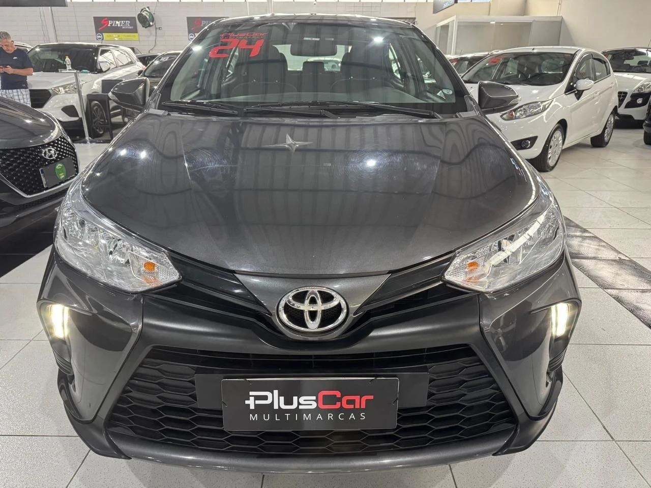 TOYOTA YARIS