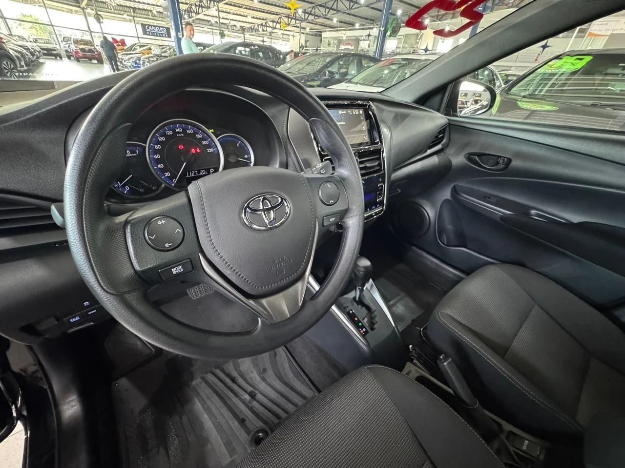 TOYOTA YARIS