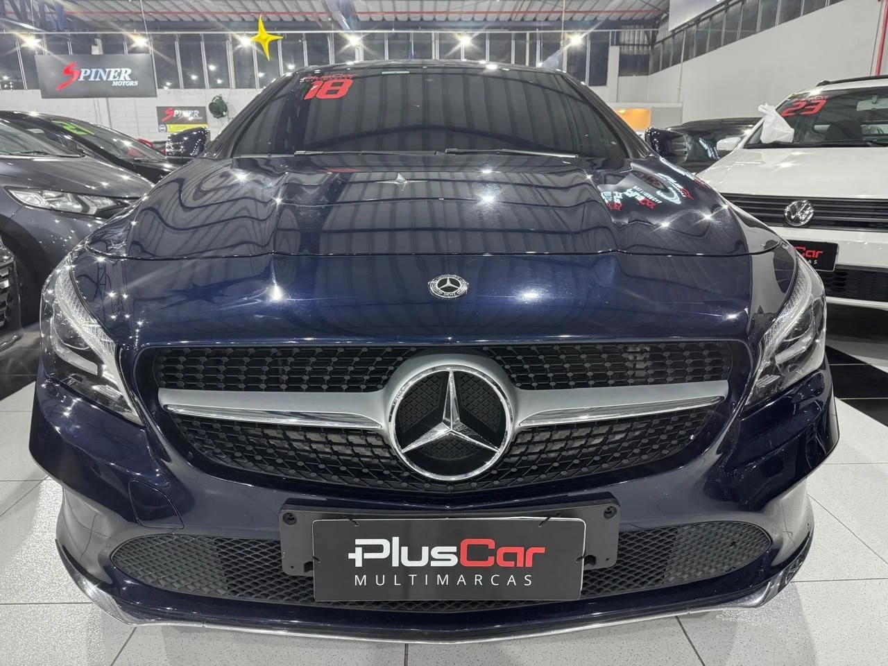 MERCEDES-BENZ CLA 200