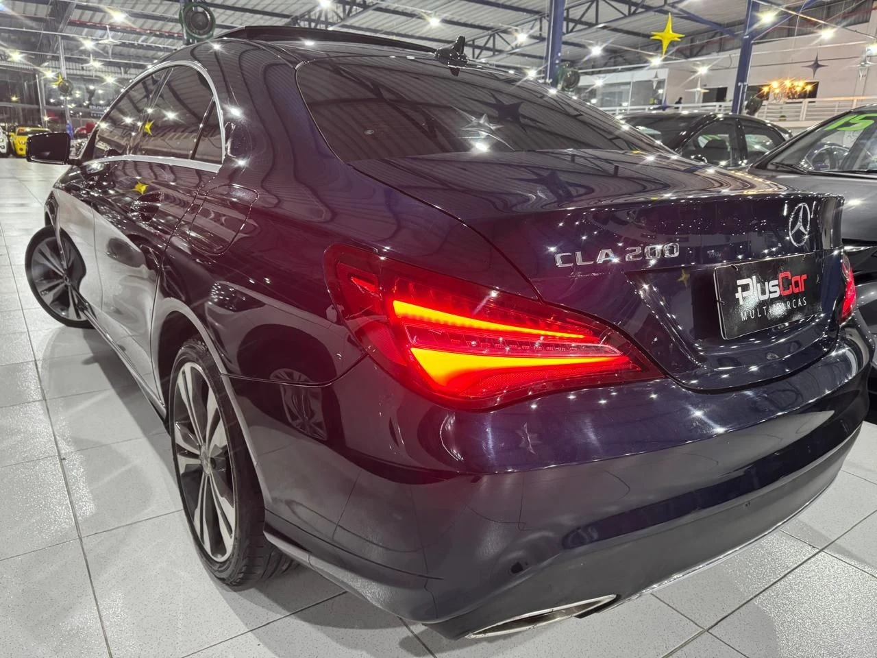 MERCEDES-BENZ CLA 200