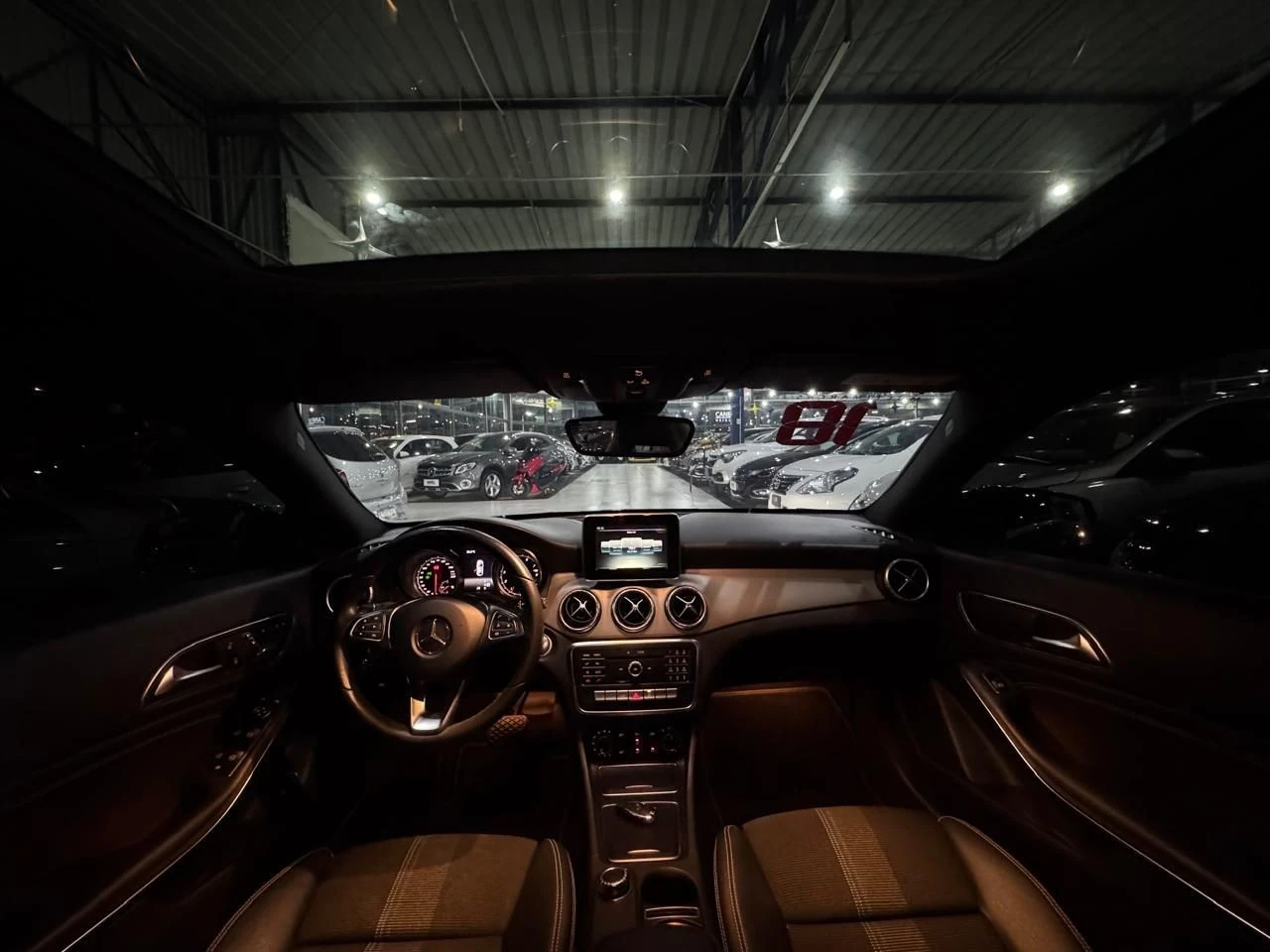 MERCEDES-BENZ CLA 200