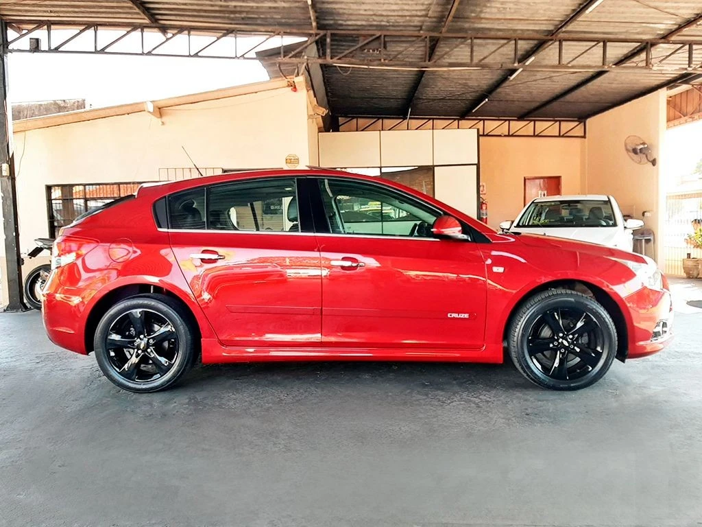 CHEVROLET CRUZE