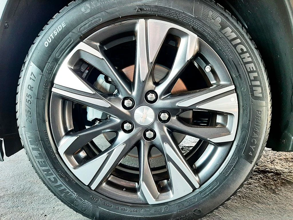 CHEVROLET TRACKER