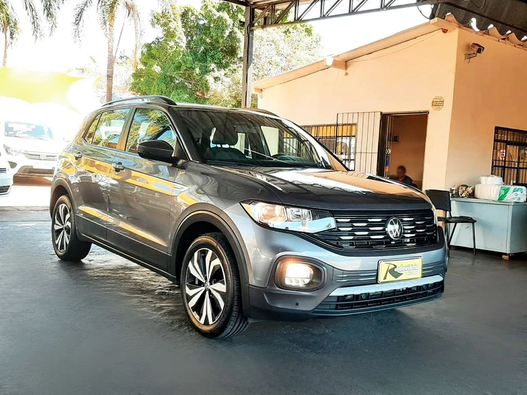 VOLKSWAGEN T-CROSS