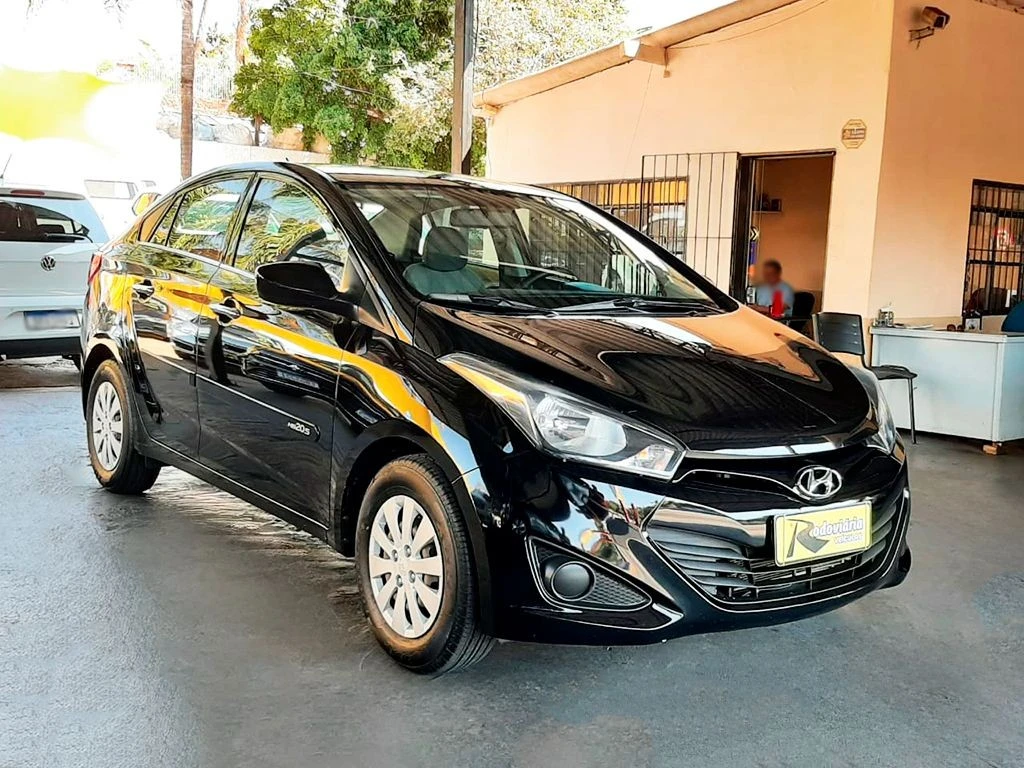 HYUNDAI HB20S