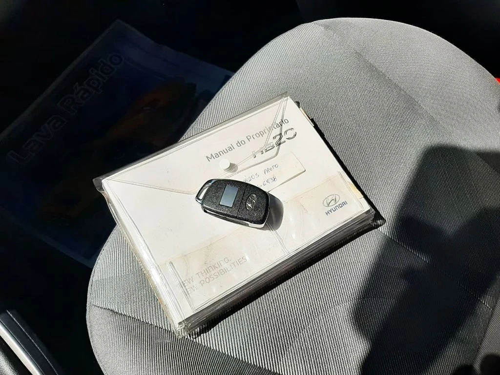 HYUNDAI HB20S