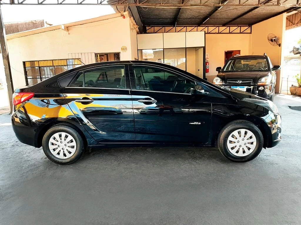 HYUNDAI HB20S