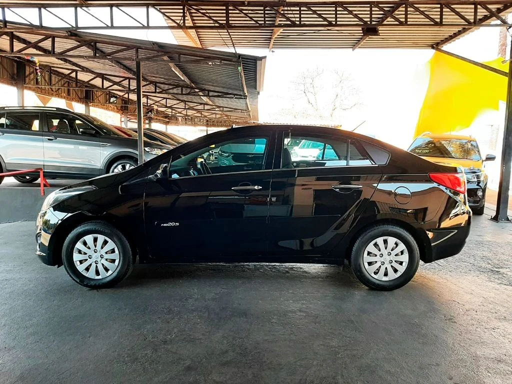 HYUNDAI HB20S