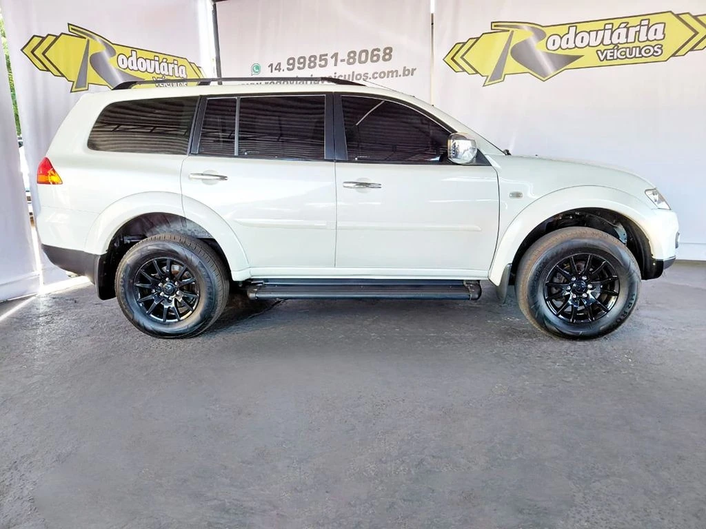 MITSUBISHI PAJERO DAKAR