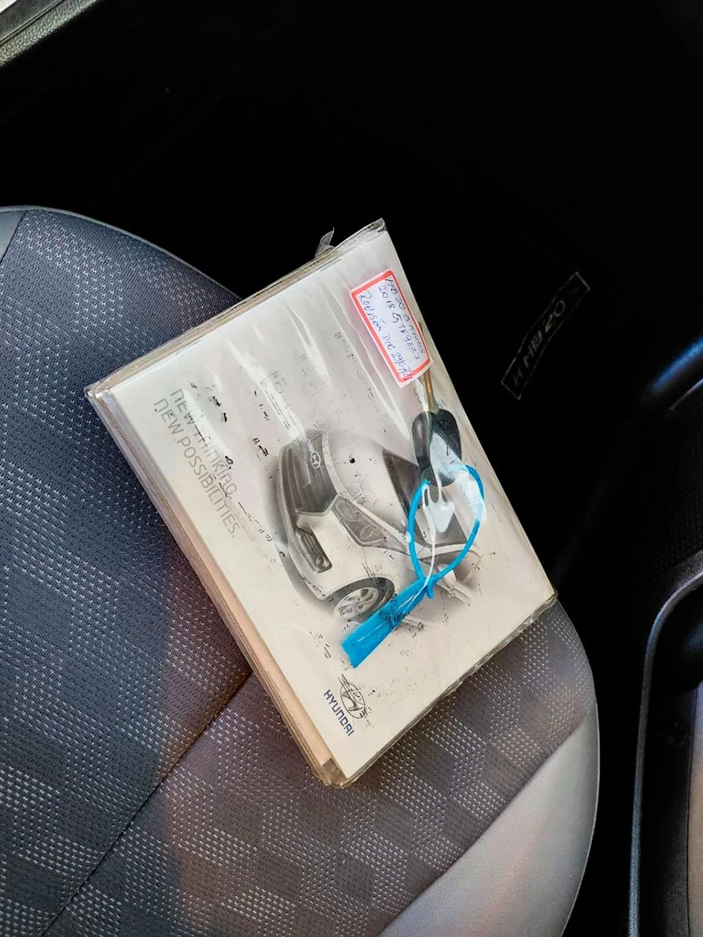 HYUNDAI HB20