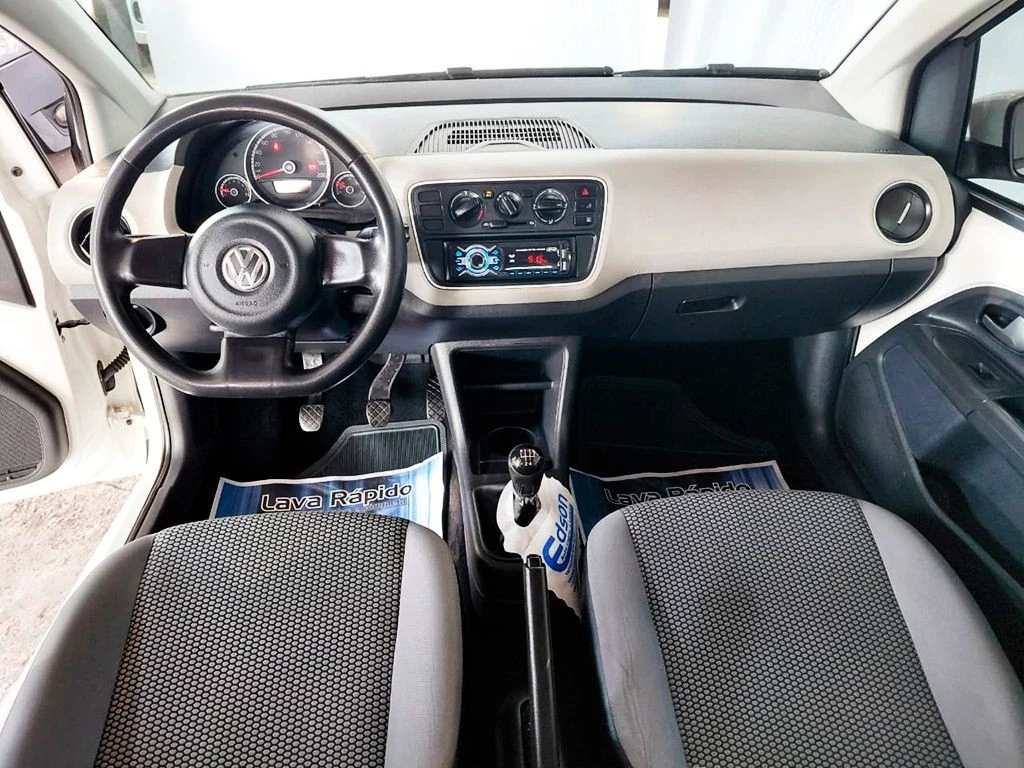 VOLKSWAGEN UP