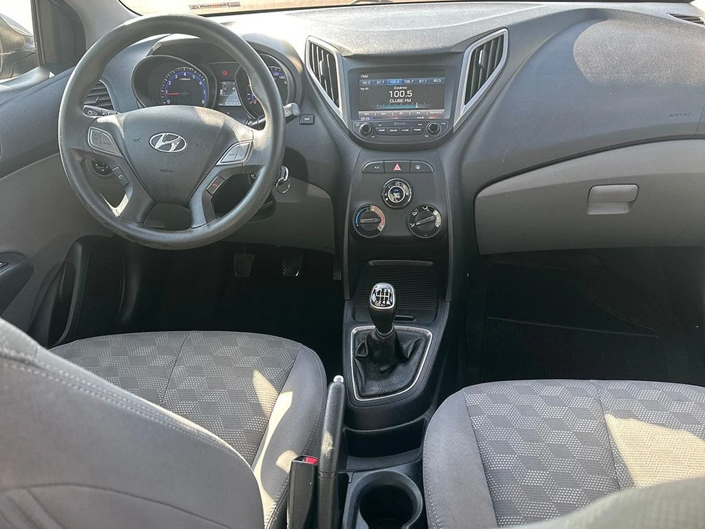 HYUNDAI HB20S
