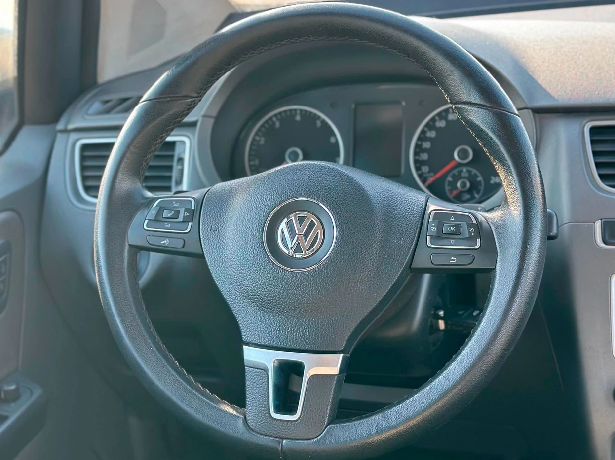 VOLKSWAGEN SPACE CROSS