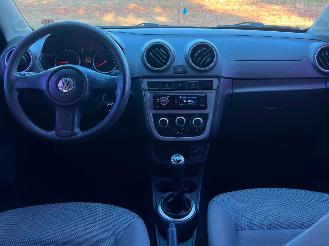 VOLKSWAGEN GOL