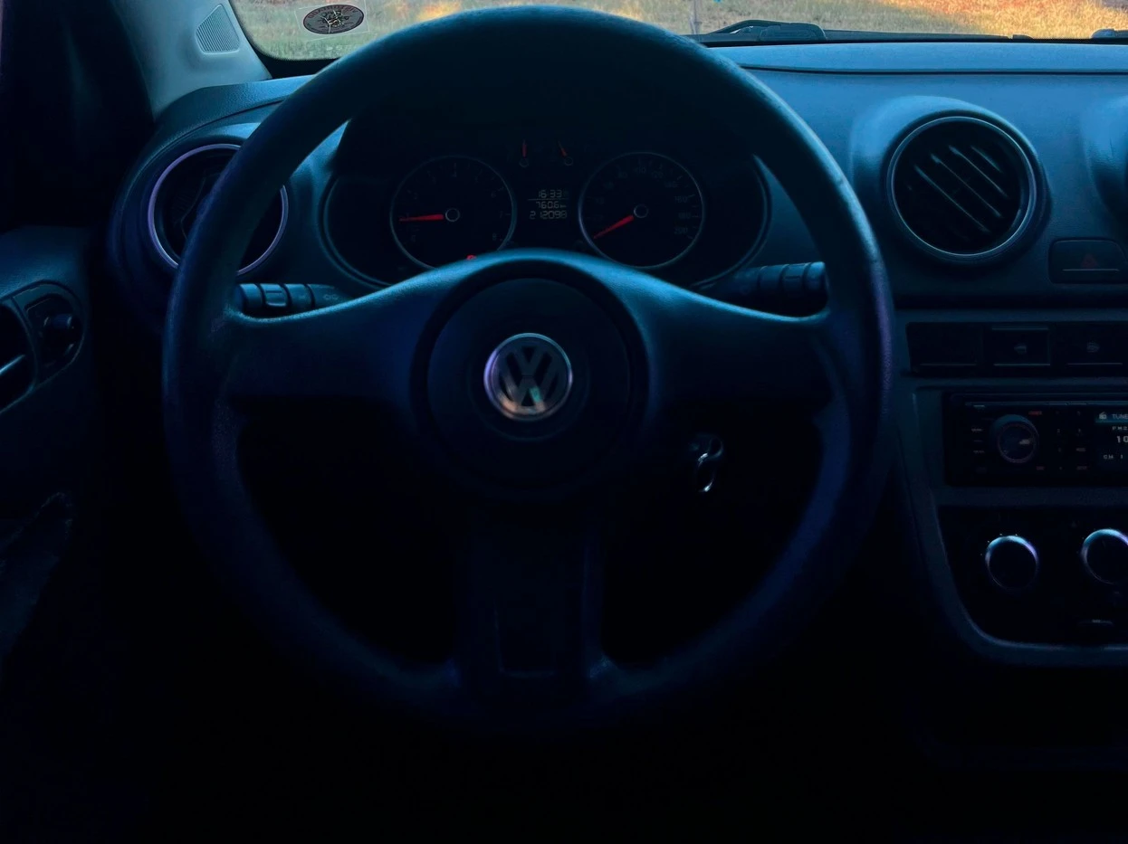 VOLKSWAGEN GOL