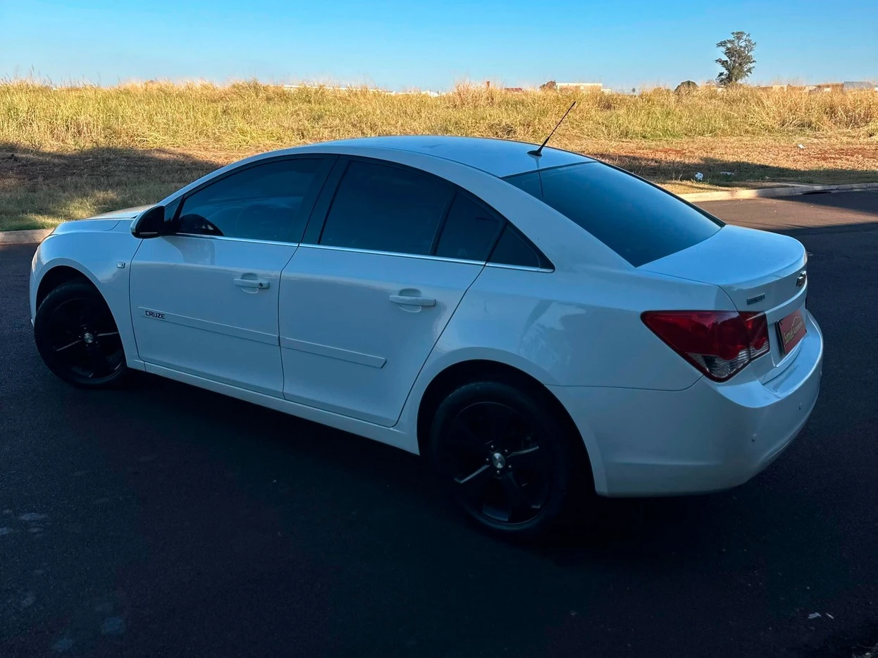 CHEVROLET CRUZE
