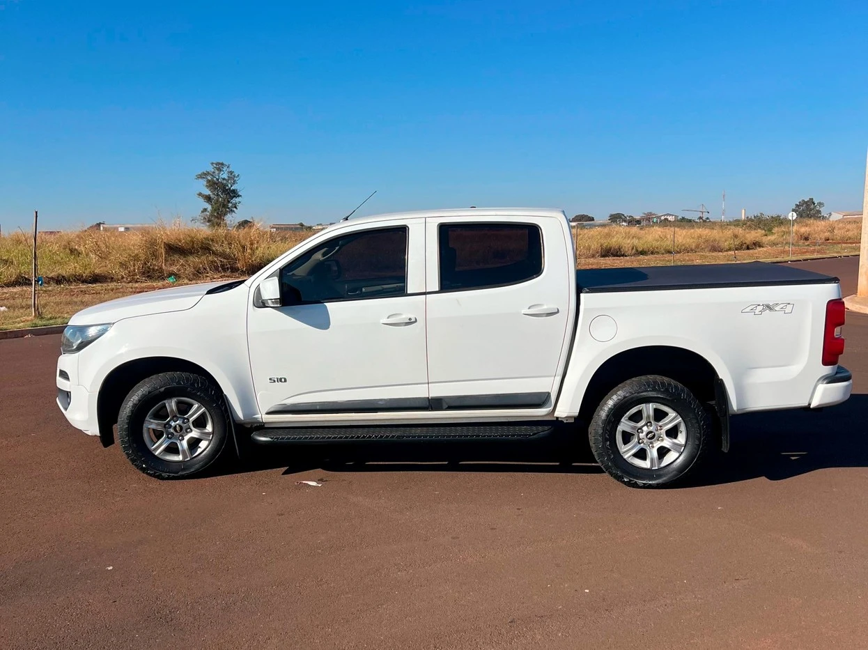 CHEVROLET S10