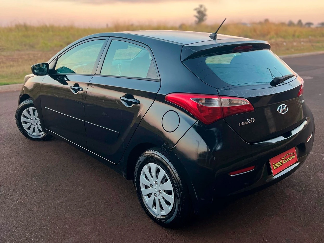HYUNDAI HB20