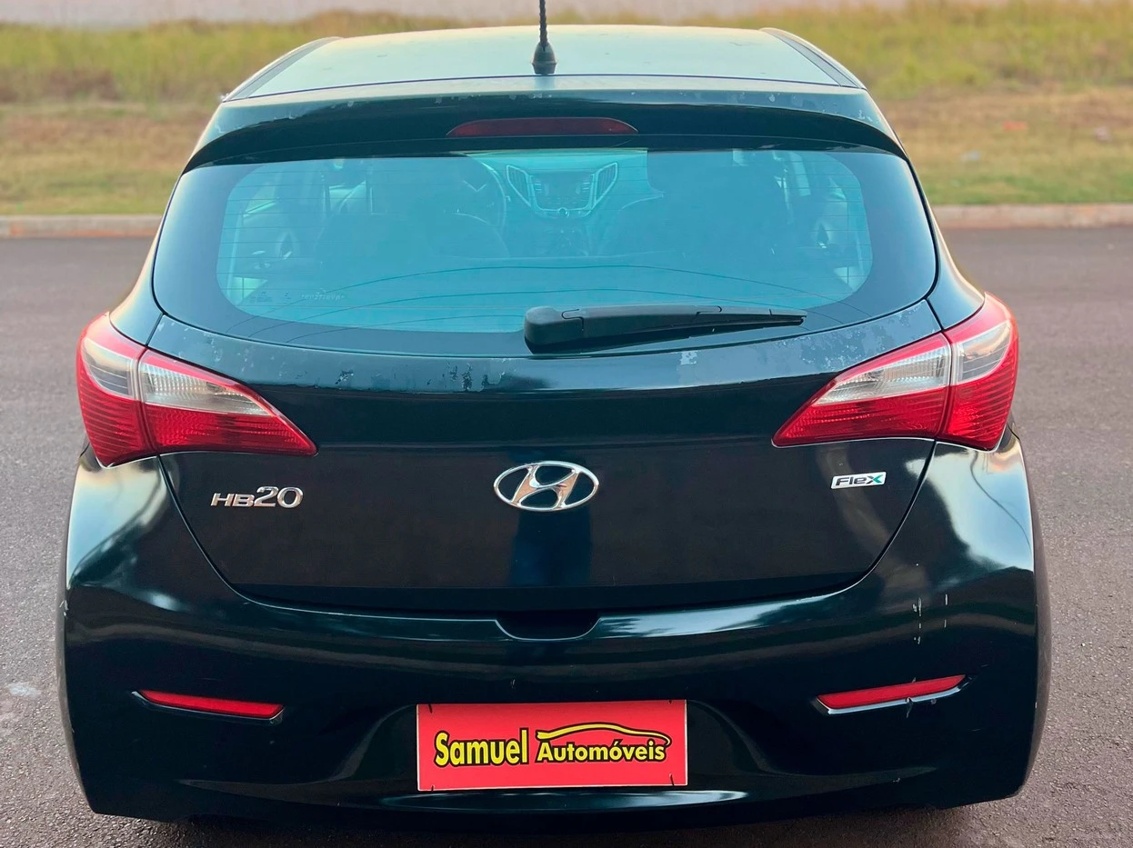 HYUNDAI HB20