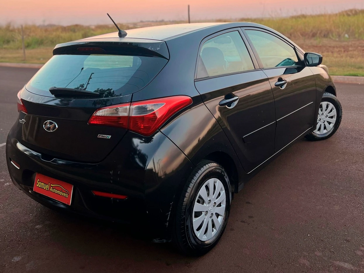 HYUNDAI HB20