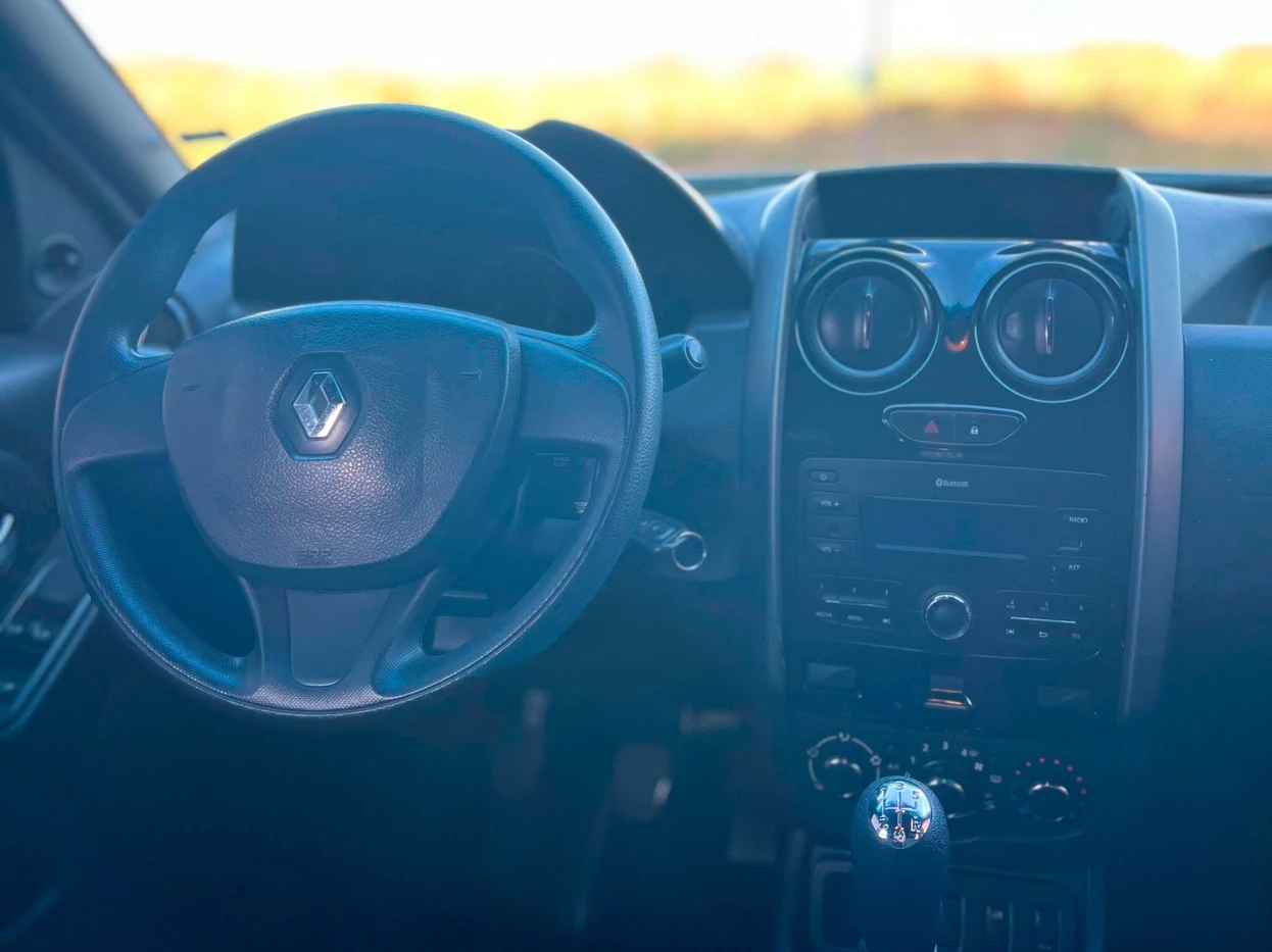 RENAULT DUSTER