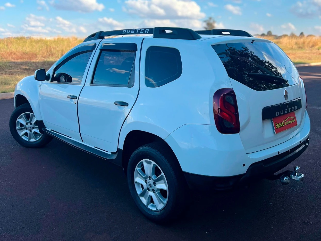 RENAULT DUSTER