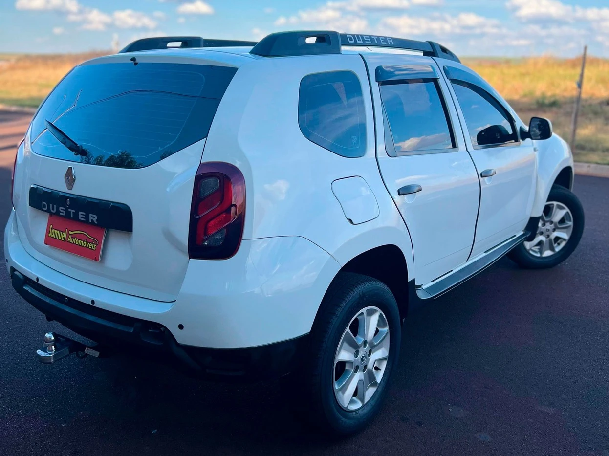 RENAULT DUSTER