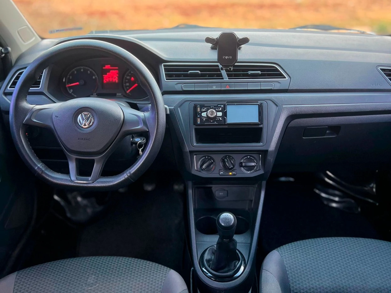 VOLKSWAGEN VOYAGE