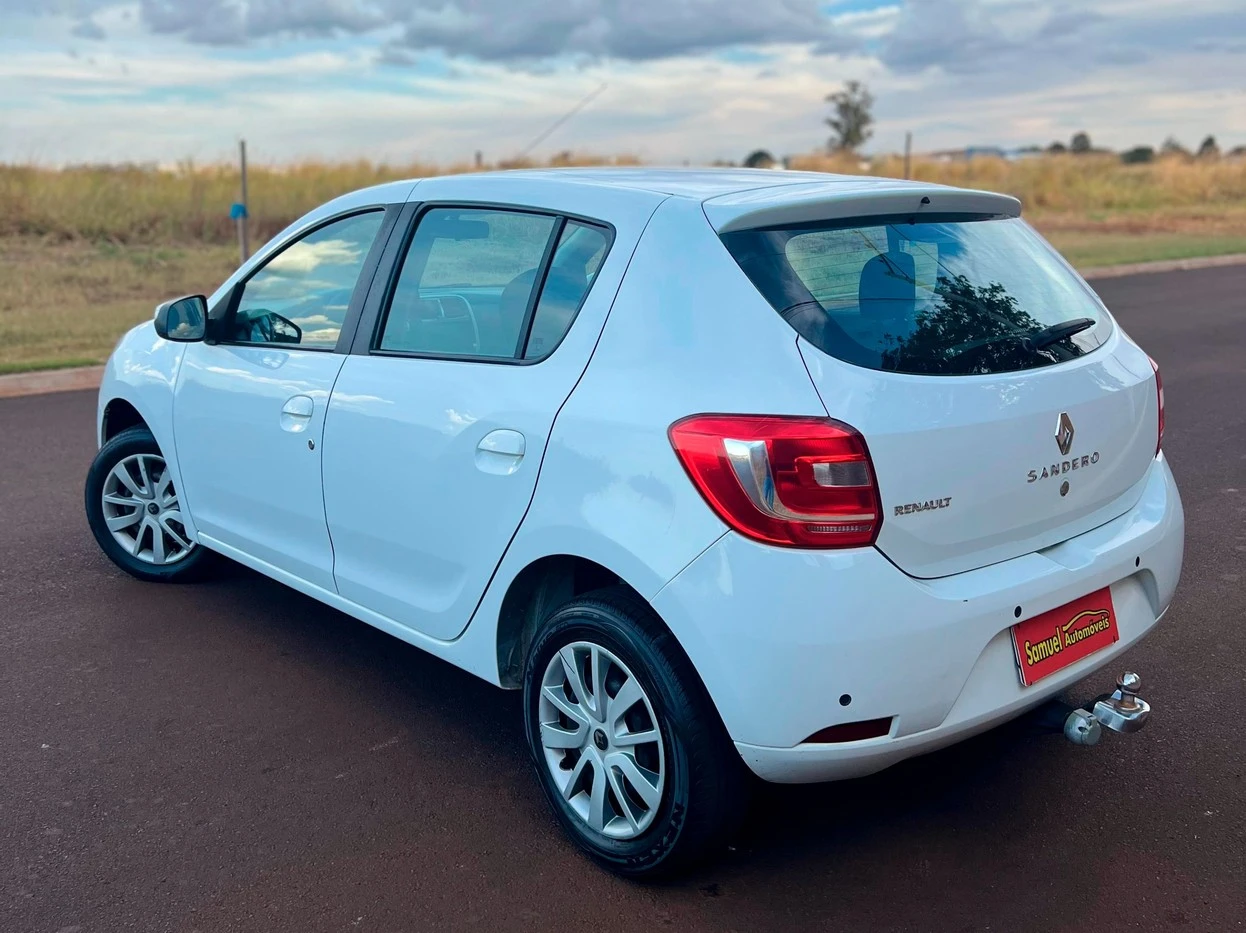 RENAULT SANDERO